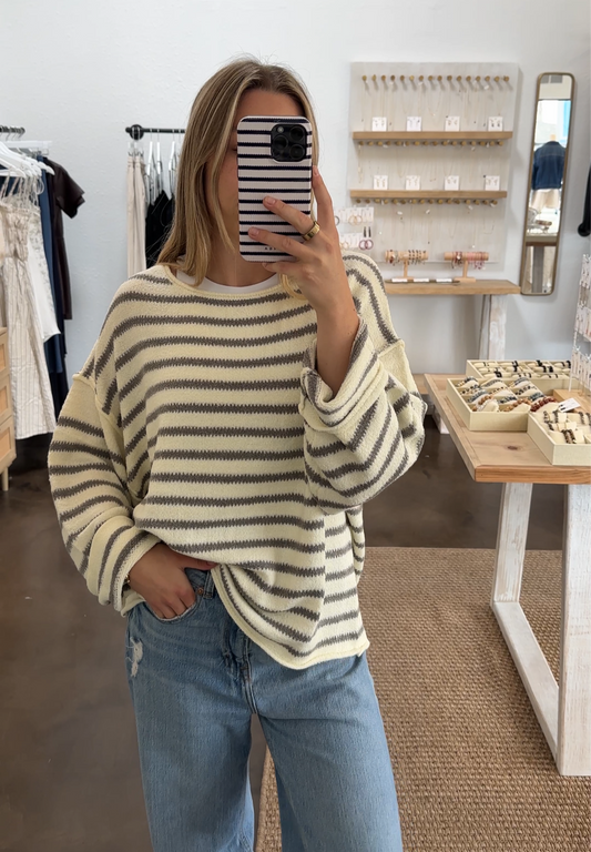 BREEZY STRIPED SWEATER CREAM