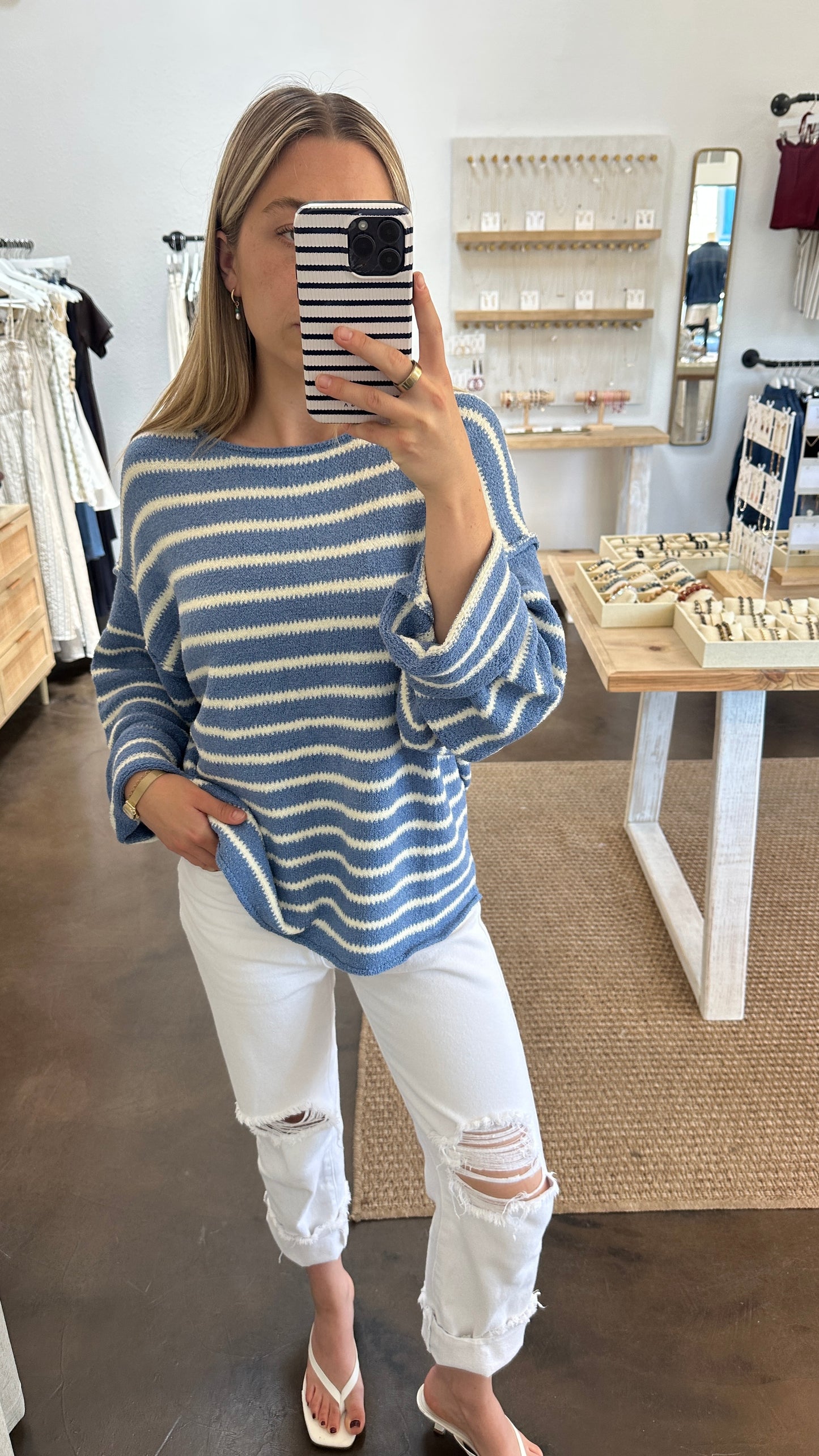 BREEZY STRIPED SWEATER BLUE