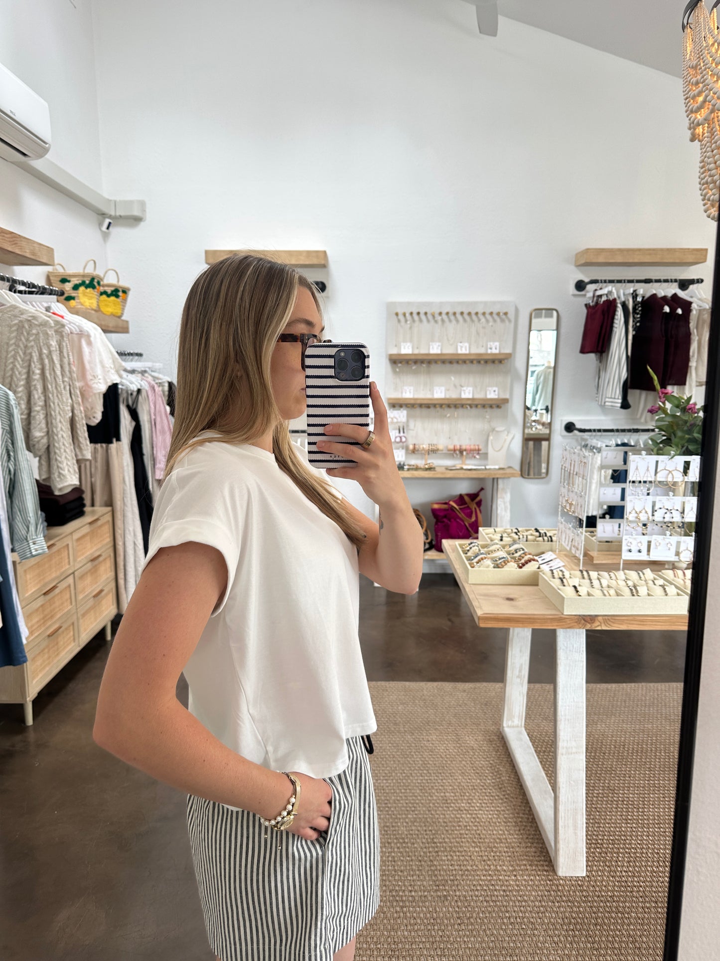 CLASSIC TEE WHITE | Jules Street Boutique