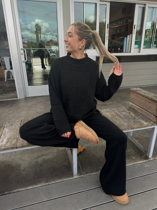Aurora Sweater Pants Black | Jules Street Boutique
