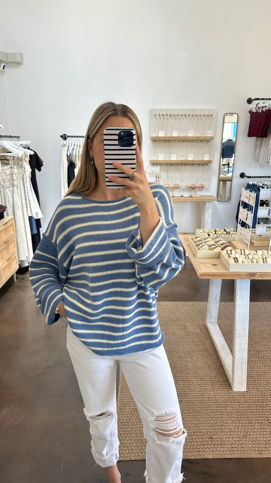 BREEZY STRIPED SWEATER BLUE