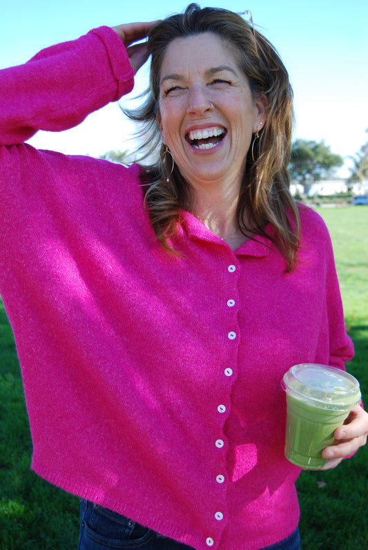 CLASSIC LIGHTWEIGHT CARDIGAN FUCHSIA