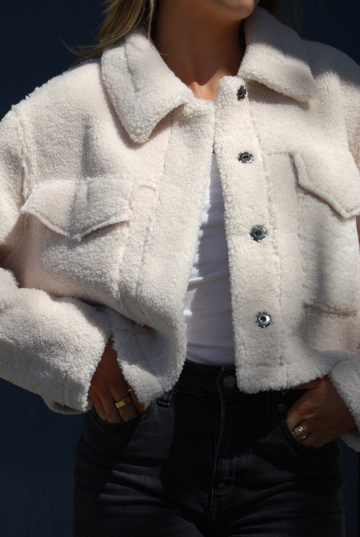 REVERSIBLE SHERPA JACKET CREAM