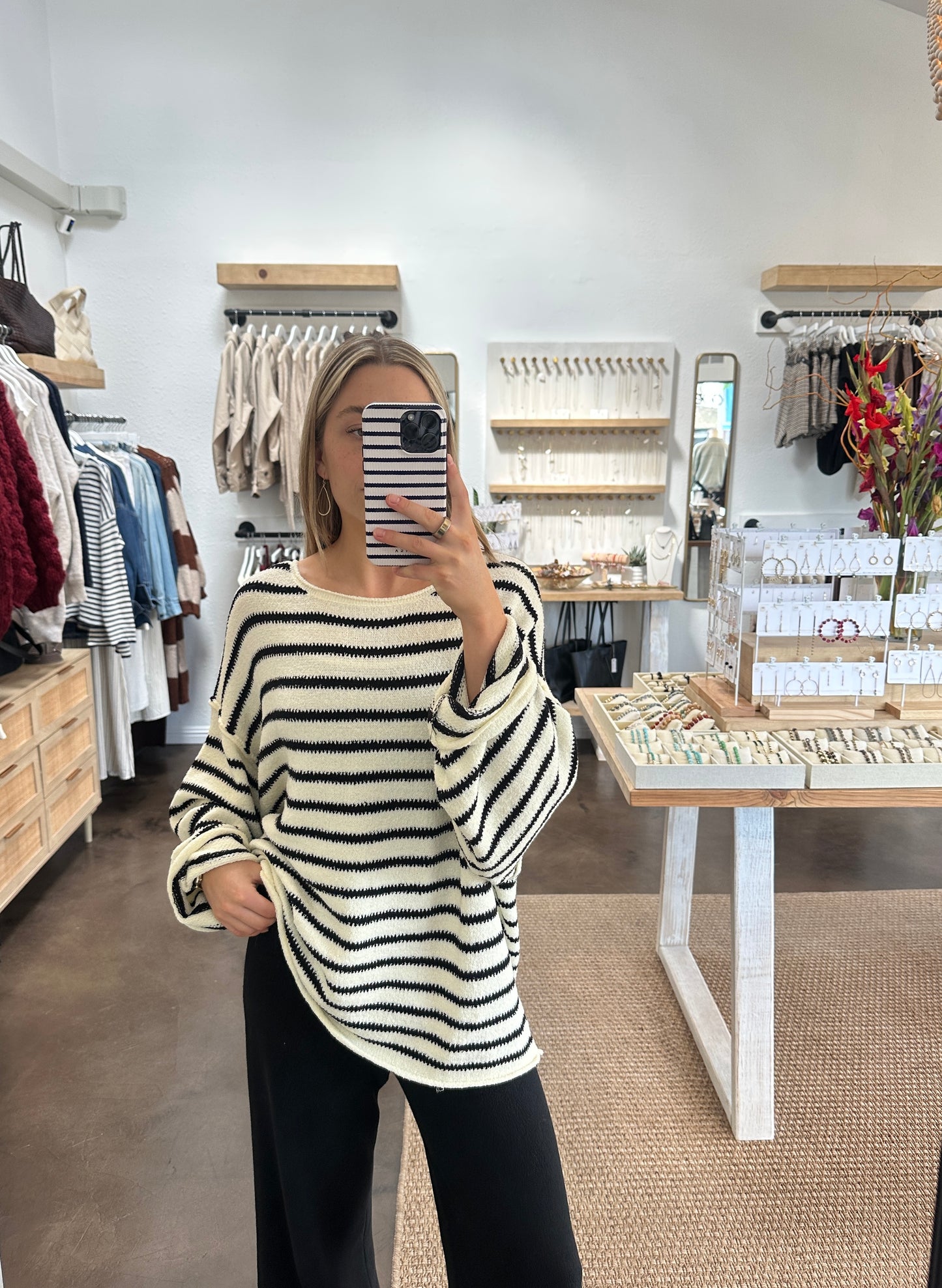 BREEZY STRIPED SWEATER BLACK