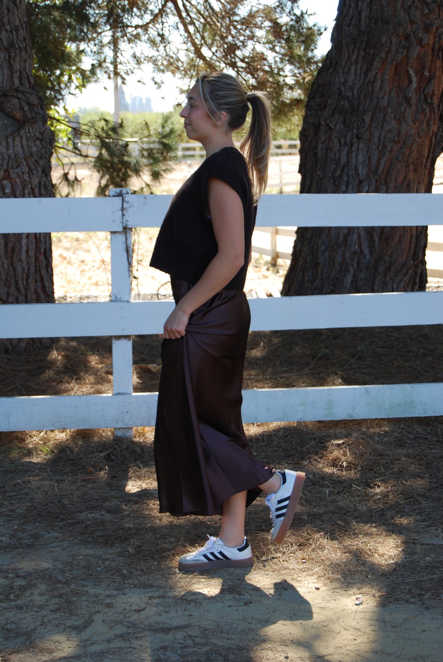 MIDI SKIRT